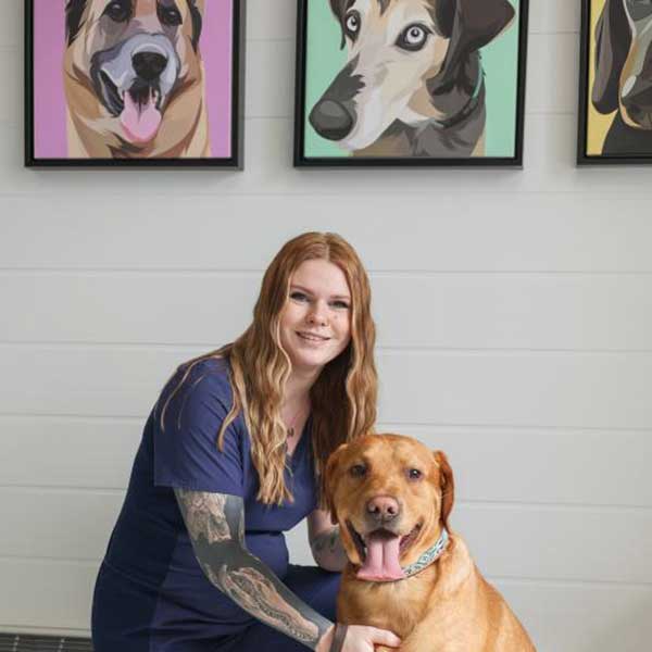Olivia V., Veterinary Assistant